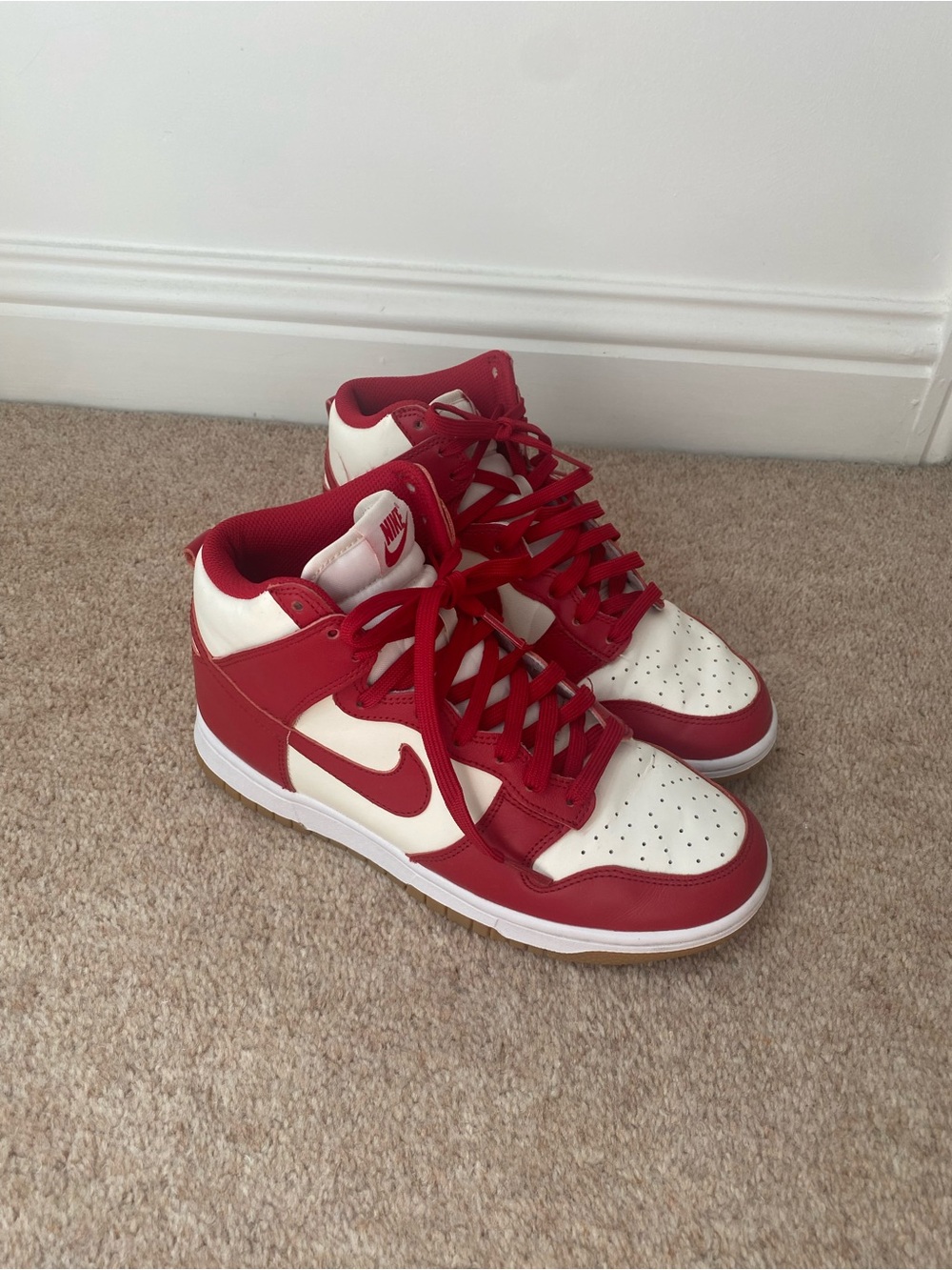 Nike Dunk High Retro Sail Gym Red Gum Bottom White Womens Size 8 DD1869-114